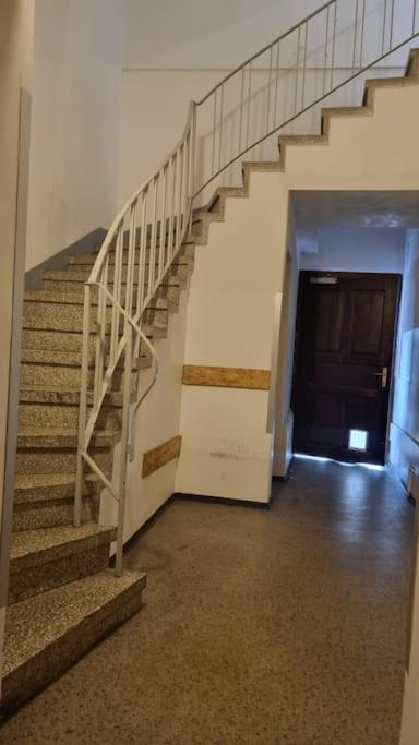 Apartment Mit 2 Betten Inklusive Gratis Parkplatz Graz Ngoại thất bức ảnh